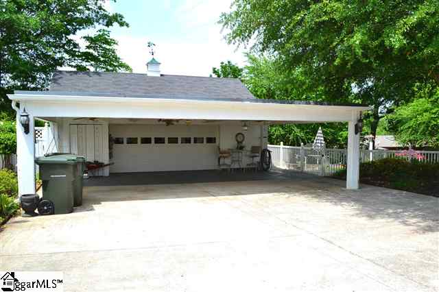 10 Chisolm Trail Greenville, SC 29607 - Photo 5 of 24 Gallery Image 5