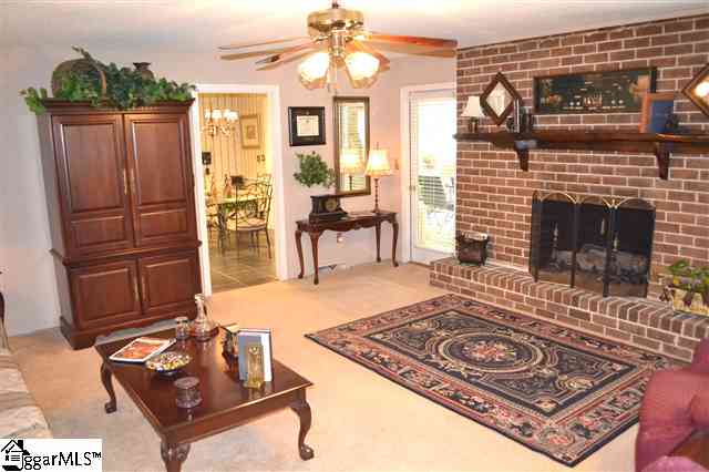 10 Chisolm Trail Greenville, SC 29607 - Photo 6 of 24 Gallery Image 6