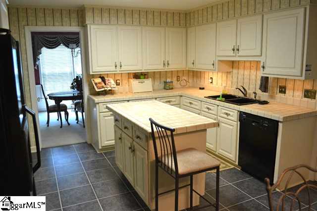 10 Chisolm Trail Greenville, SC 29607 - Photo 9 of 24 Gallery Image 9