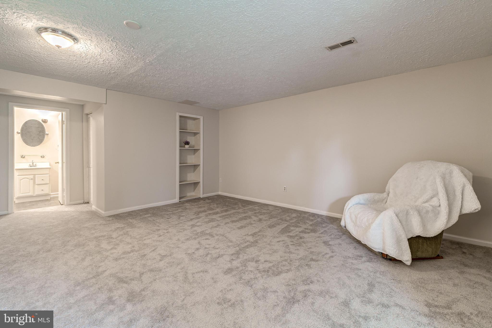 7458 Lone Star Road Lorton, VA 22079 - Photo 25 of 60 Gallery Image 25