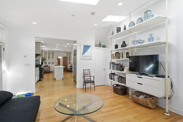 $689,000 | 2345 Park Avenue, Bridgeport, CT 06604