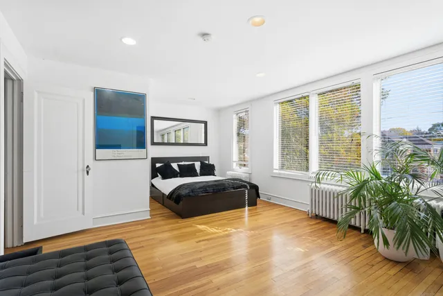 $689,000 | 2345 Park Avenue, Bridgeport, CT 06604