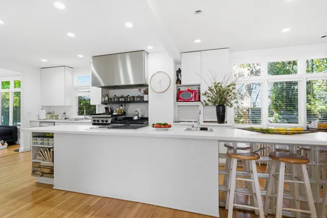 $689,000 | 2345 Park Avenue, Bridgeport, CT 06604