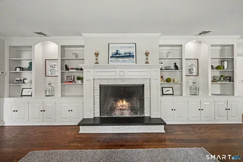$1,495,000 | 19 Crooked Trail, Norwalk, CT 06853