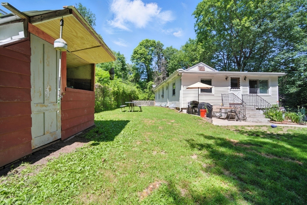 72 Reservation Road Holyoke, MA 01040 - Photo 6 of 35 Gallery Image 6