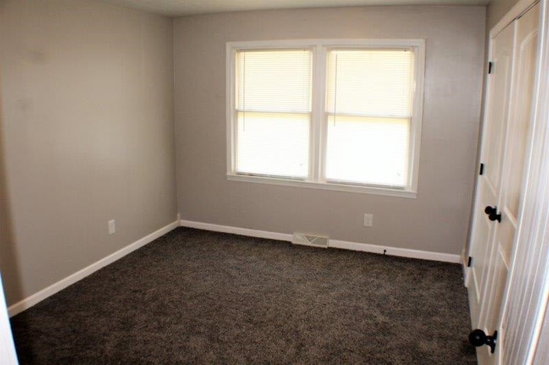 4820 Sand Lick Road Tompkinsville, KY 42167 - Photo 15 of 21 Gallery Image 15