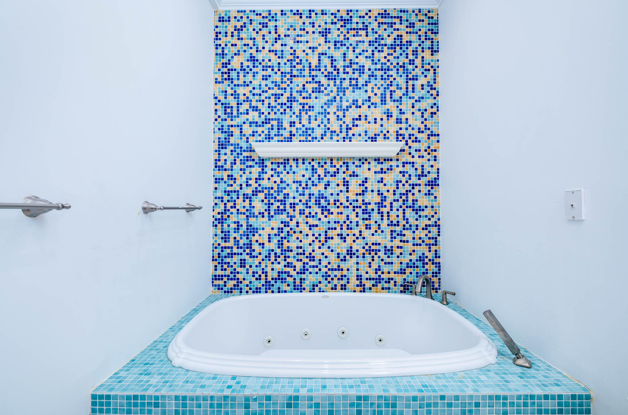 118 1st Street Key Largo, FL 33037 - Photo 12 of 25 a bathroom with a bathtub and shower