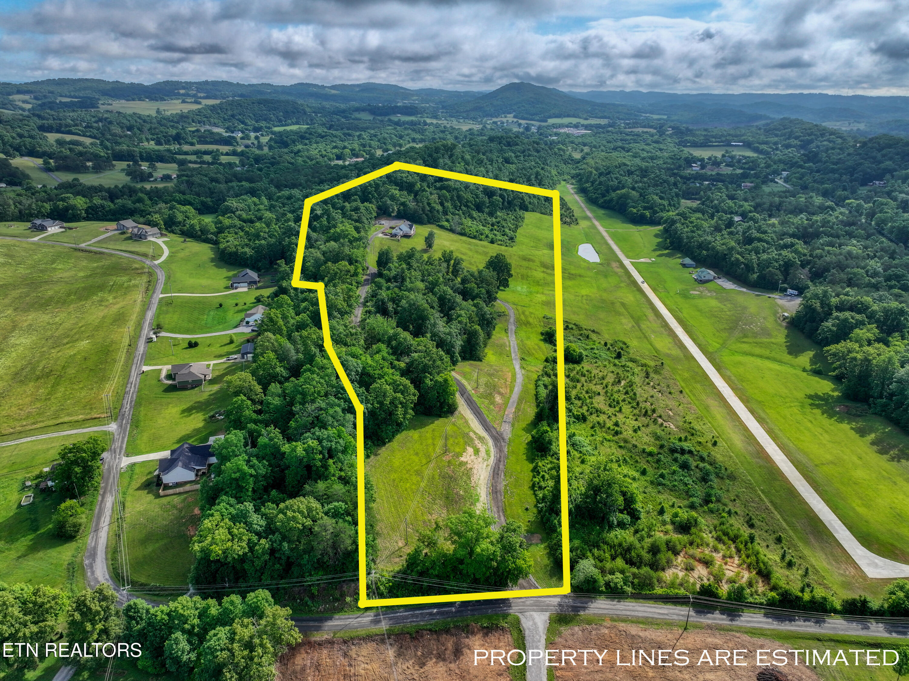 1110 Dalton Road Dandridge, TN 37725 - Photo 46 of 57 DJI_20260527094239_0235_D_108