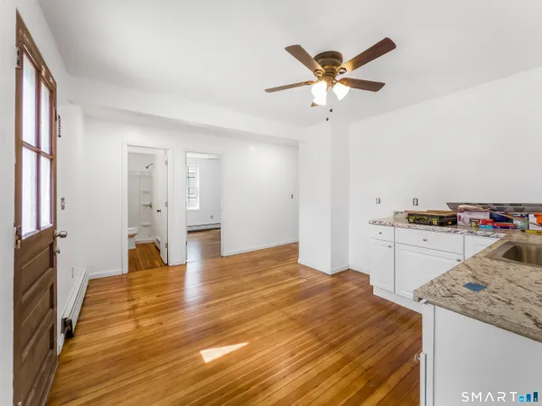 $1,800 | 31 Loveland Street, Middletown, CT 06457