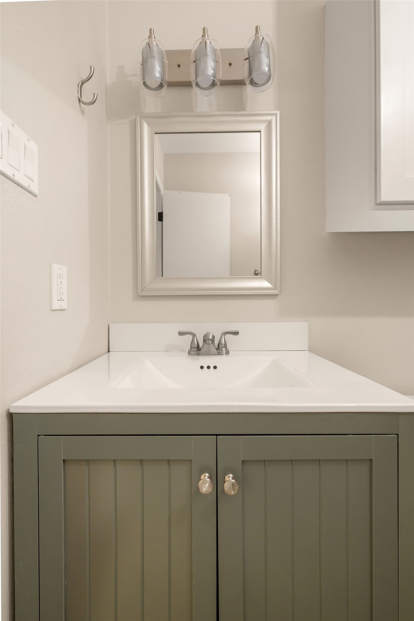 6107 Harwin Lane Austin, TX 78745 - Photo 16 of 27