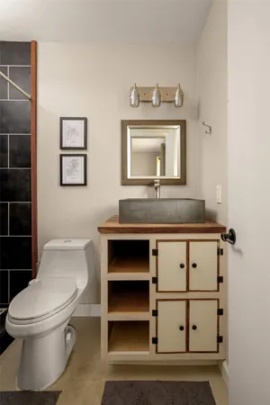 a view of utility room