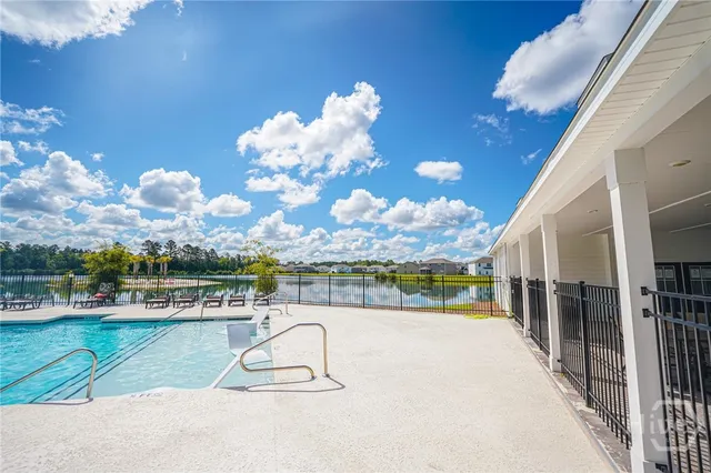 $2,600 | 108 Kingswood Circle, Bloomingdale, GA 31302