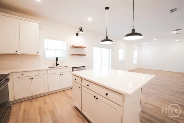 $2,600 | 108 Kingswood Circle, Bloomingdale, GA 31302