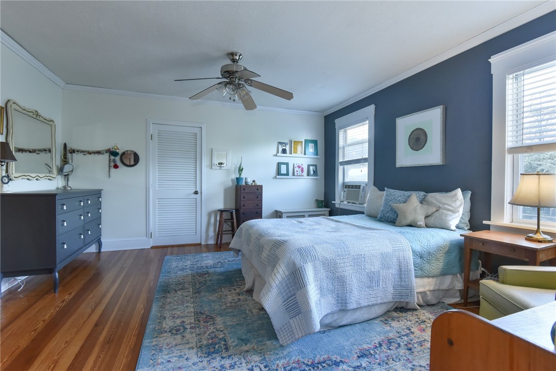 136 Rounds Avenue Providence, RI 02907 - Photo 19 of 37