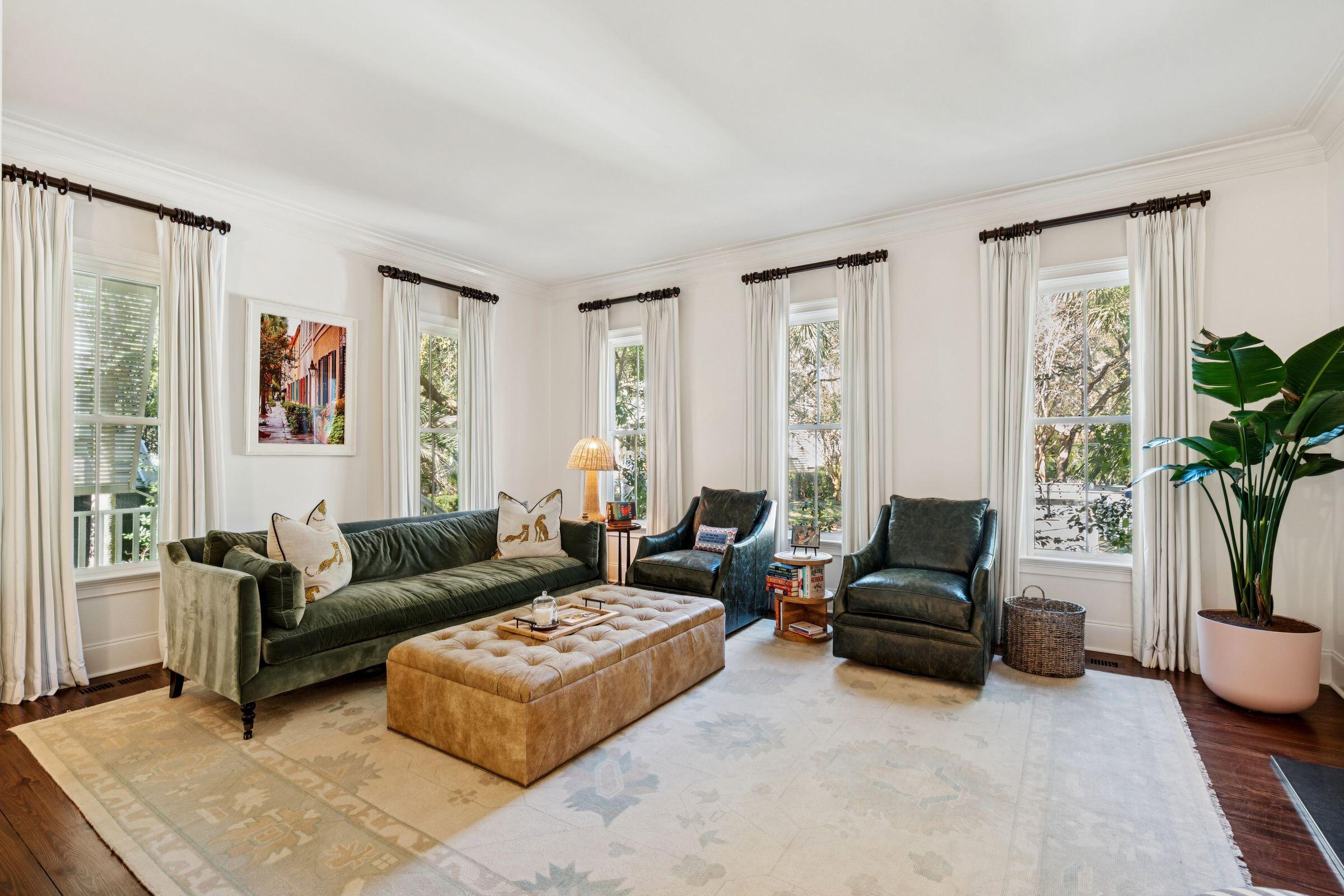 87 Secession Street Mount Pleasant, SC 29464 - Photo 16 of 66 Living Room
