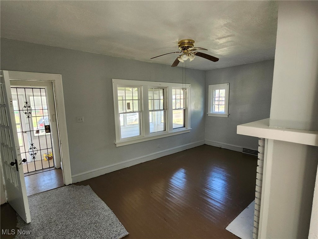 1639 Avalon Road Cleveland, OH 44112 - Photo 5 of 29 1st floor