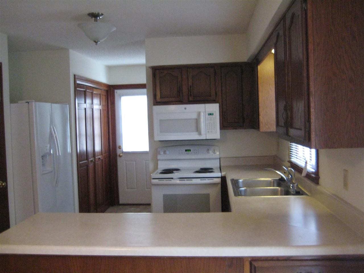 8217 Bellingham Circle Raleigh, NC 27615 - Photo 4 of 9 Photo 4