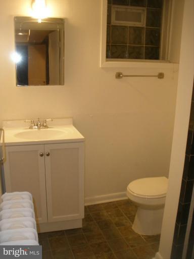 1501 Ralworth Road Baltimore, MD 21218 - Photo 17 of 18 Bath