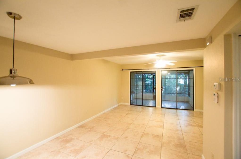 900 Southwest 62nd Boulevard, Unit D23 Gainesville, FL 32607 - Photo 5 of 37 a view of an empty room