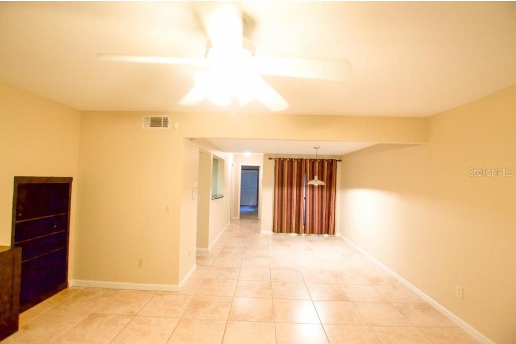 900 Southwest 62nd Boulevard, Unit D23 Gainesville, FL 32607 - Photo 6 of 37 a view of a hallway