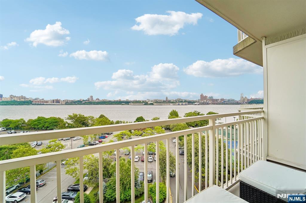 1077 River Road, Unit 903 Edgewater, NJ 07020 - Photo 31 of 37