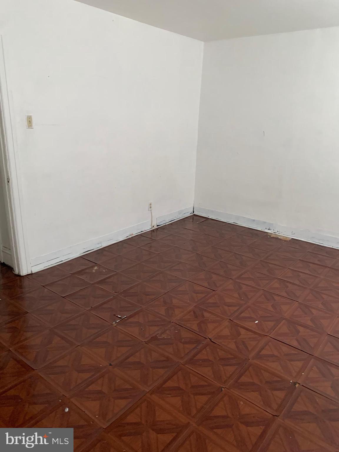 516 Millbank Road Upper Darby, PA 19082 - Photo 8 of 19