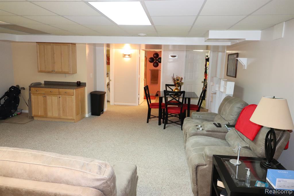 26258 Orchard Lake Road Farmington Hills, MI 48334 - Photo 16 of 22