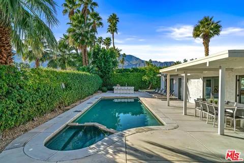 $995,000 | 2251 East Calle Papagayo, Palm Springs, CA 92262