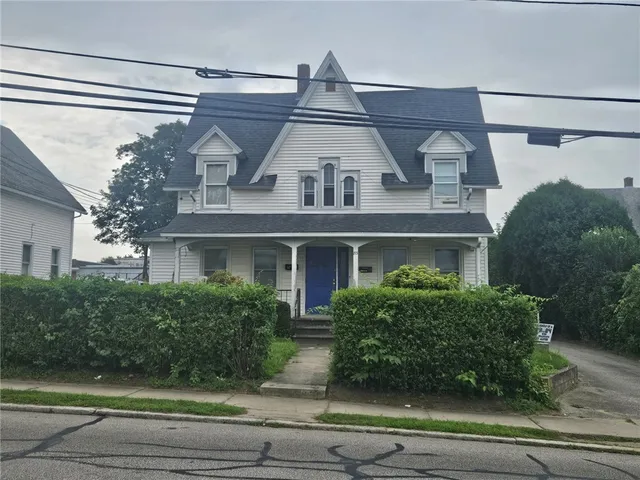 $2,200 | 83 John Street, Westerly, RI 02891