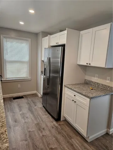 $2,200 | 83 John Street, Westerly, RI 02891