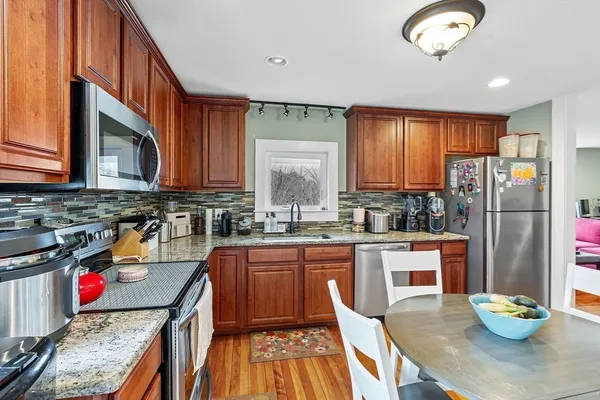 $714,900 | 78 Main Street, Upton, MA 01568
