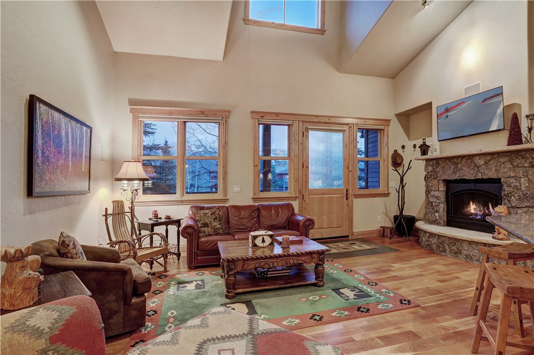 520 South Ridge Street, Unit 520 Breckenridge, CO 80424 - Photo 5 of 25 Living Room