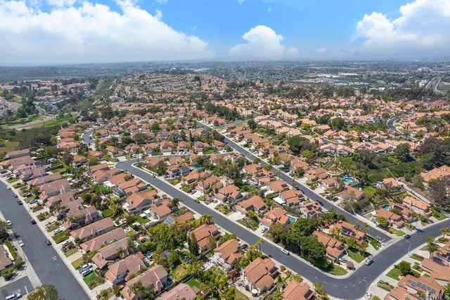 $924,999 | 1930 Rosewood Street, Vista, CA 92081