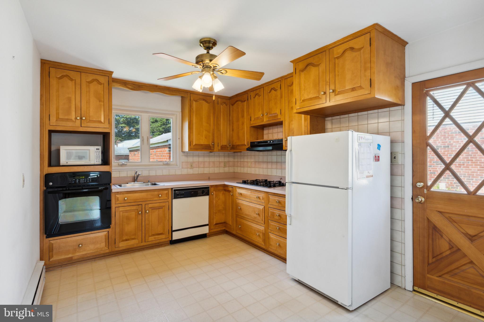 628 South Eagle Road Havertown, PA 19083 - Photo 9 of 25