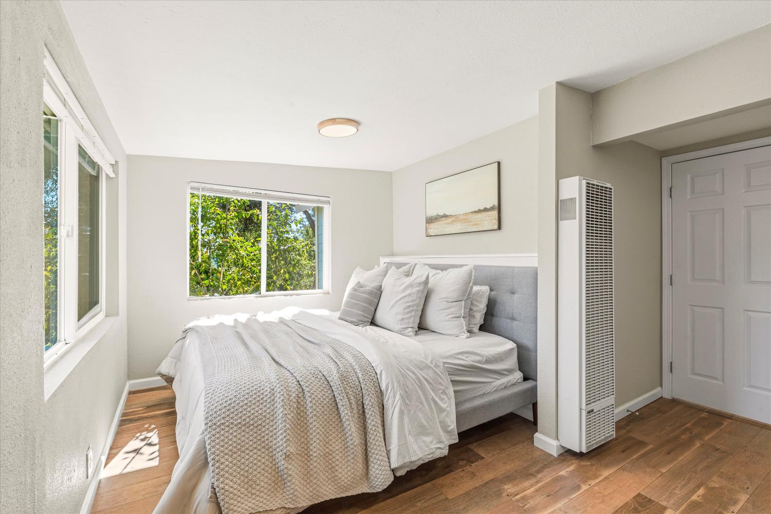 1335 Merry Knoll Road Auburn, CA 95603 - Photo 19 of 46 Downstairs attached unit - bedroom