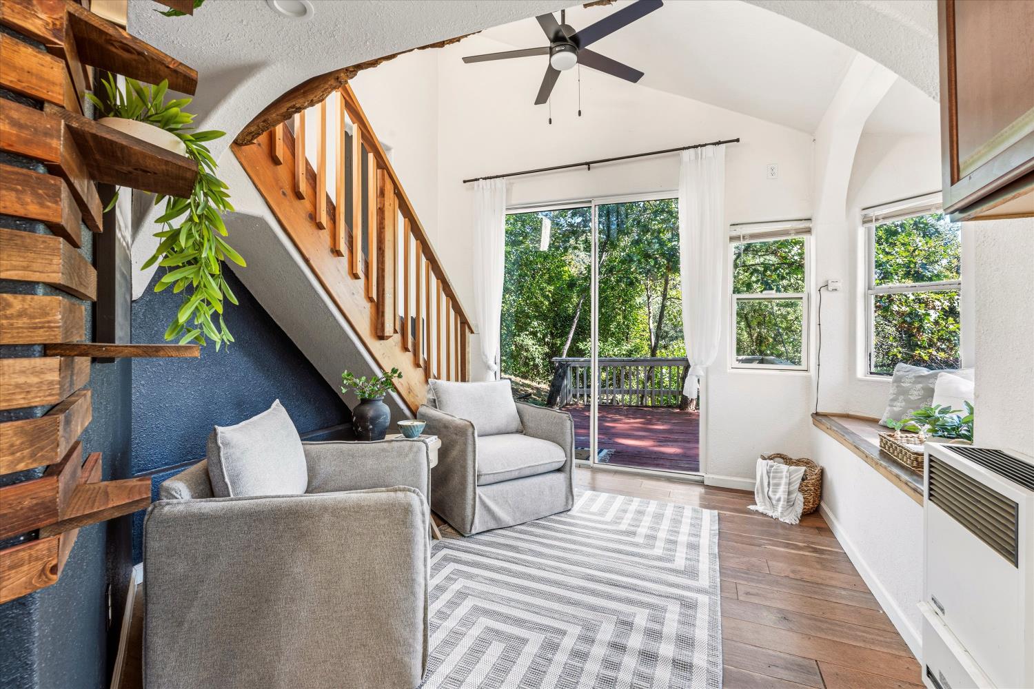 1335 Merry Knoll Road Auburn, CA 95603 - Photo 23 of 46 Heated shop living area (separate building from main house)