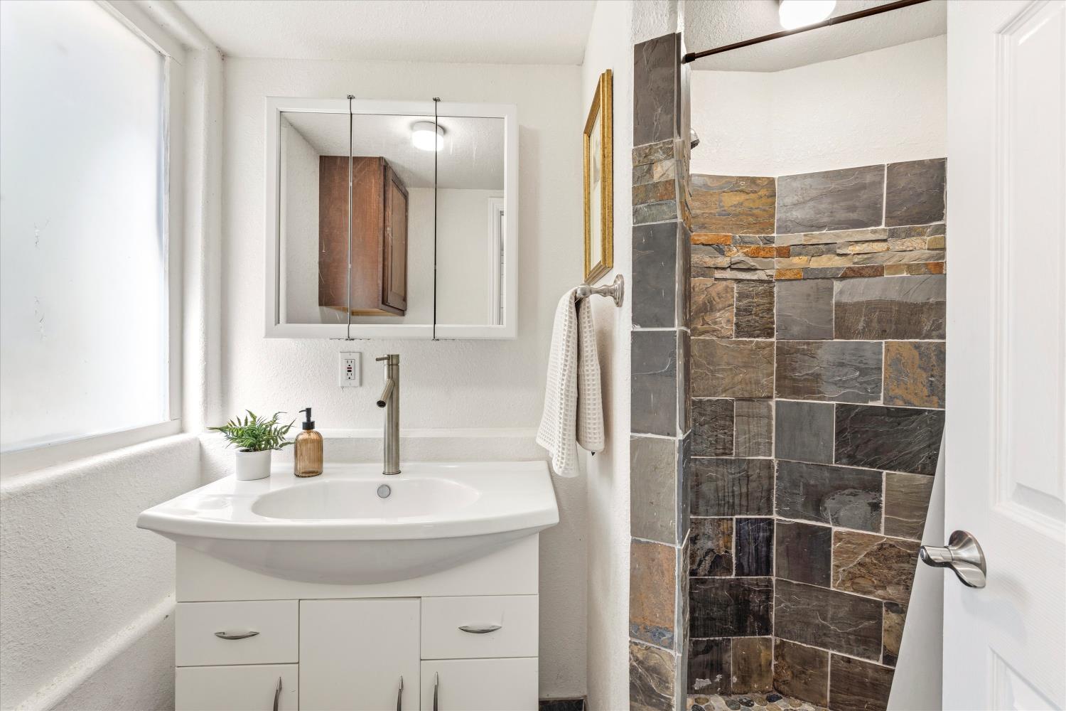 1335 Merry Knoll Road Auburn, CA 95603 - Photo 28 of 46 Heated shop full bathroom (separate building from main house)