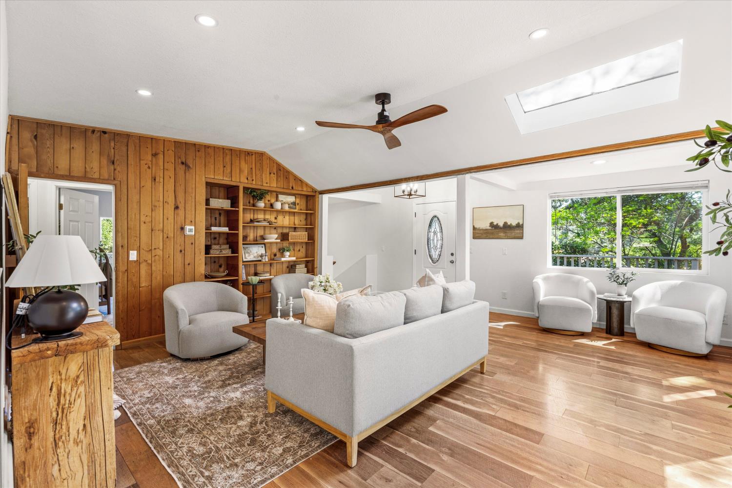 1335 Merry Knoll Road Auburn, CA 95603 - Photo 3 of 46 Primary house - upstairs living room