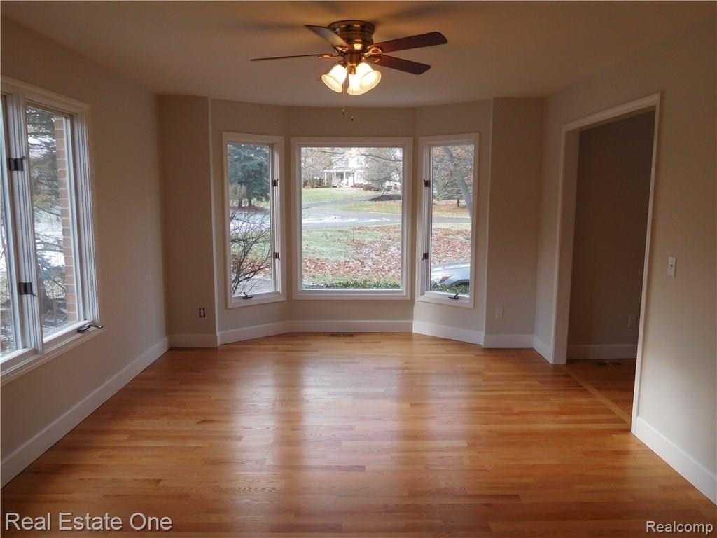 10633 East Splitstone Pinckney, MI 48169 - Photo 15 of 35 DSCN1480.JPG