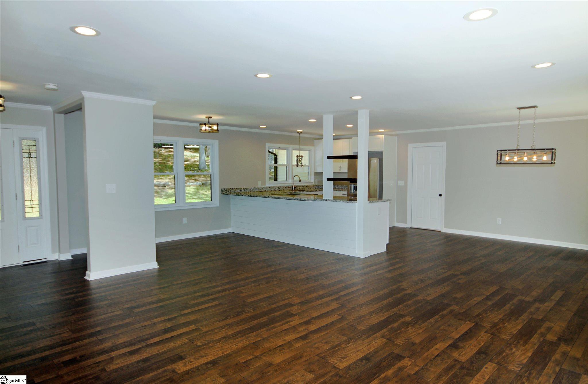 35 Carolina Way Fountain Inn, SC 29644 - Photo 5 of 28