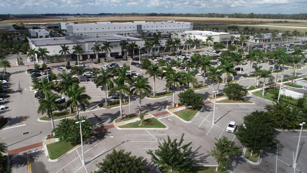 5010 Seminole Pratt Whitney Road Loxahatchee, FL 33470 - Photo 8 of 15 a view of a city with ocean