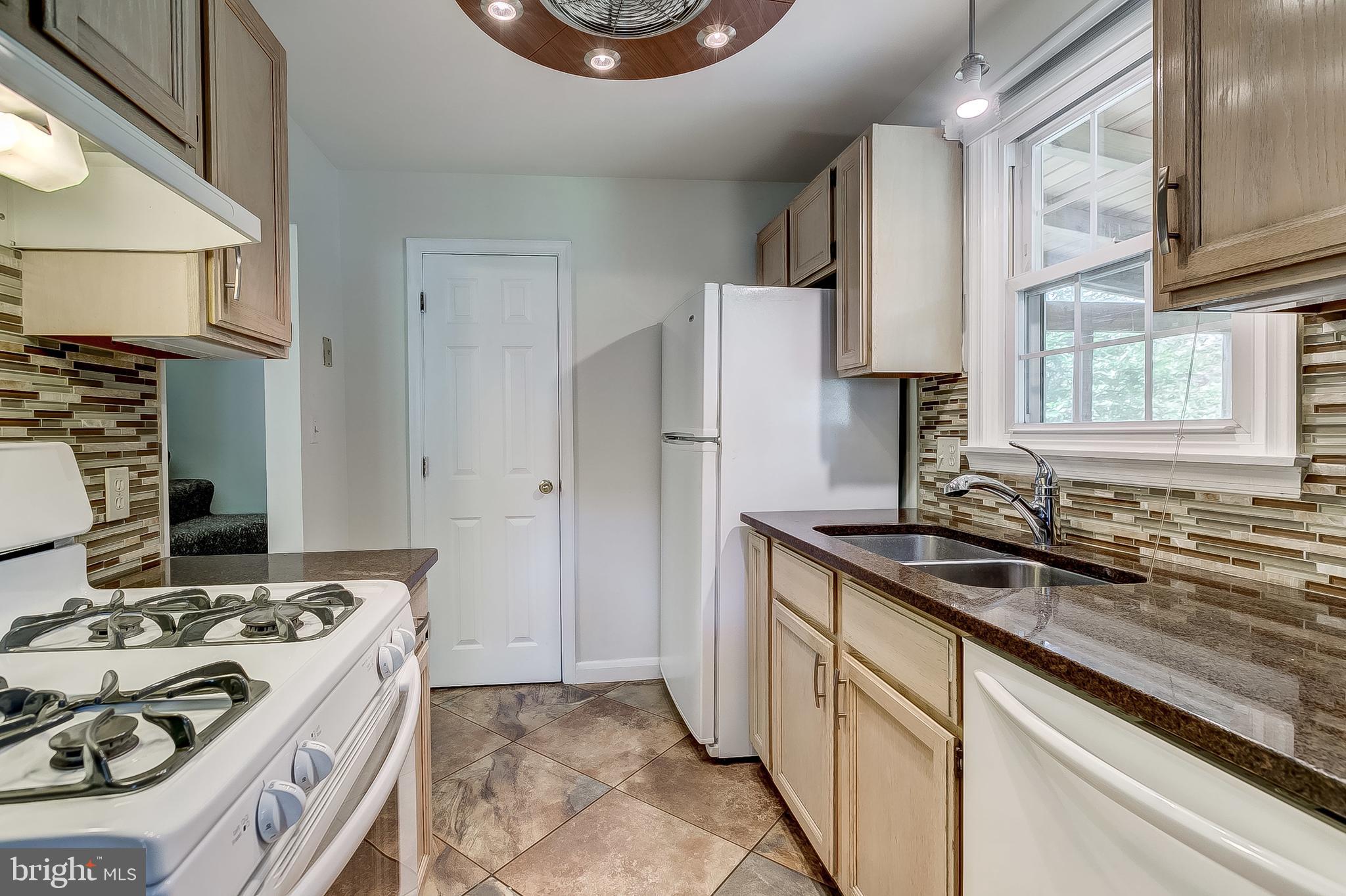 1219 Overbrook Road Baltimore, MD 21239 - Photo 14 of 50