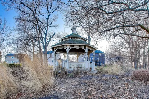 $425,000 | 1749 Serenity Court, Antioch, IL 60002