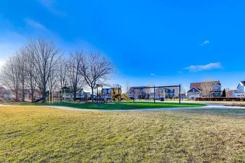 $425,000 | 1749 Serenity Court, Antioch, IL 60002