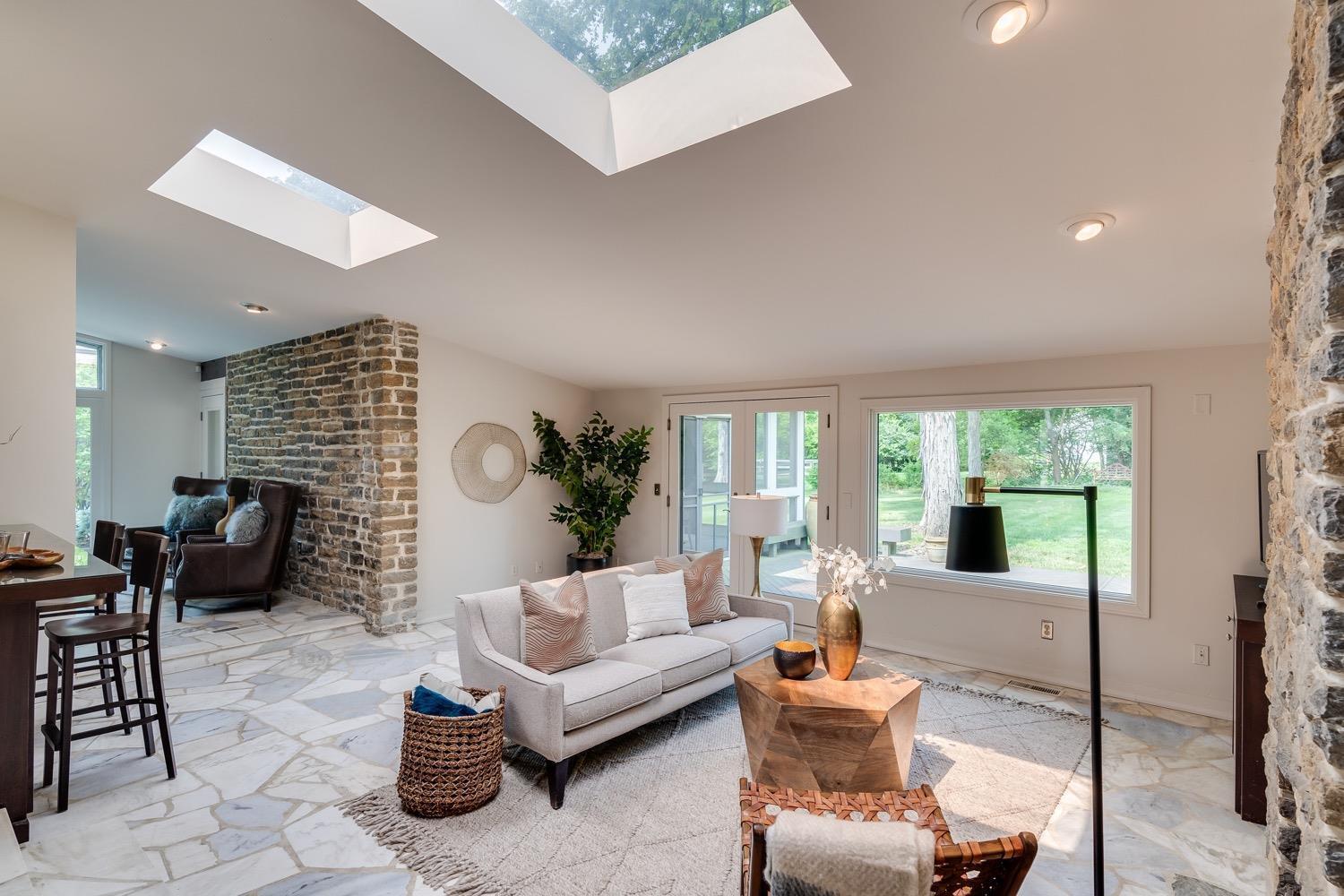 6425 Shadyglen Road Cincinnati, OH 45243 - Photo 17 of 48 Gallery Image 17