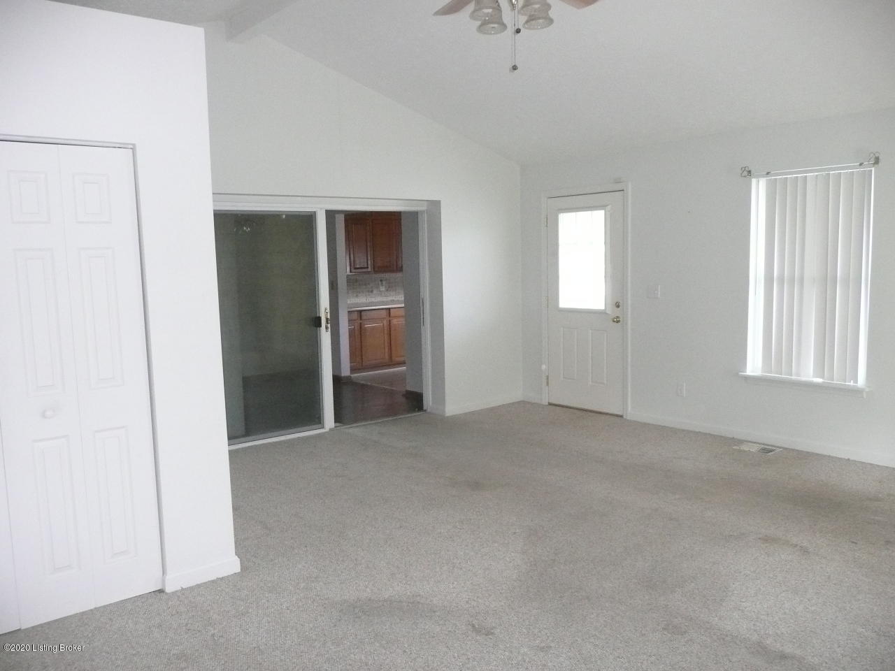1023 Clayborne Road Louisville, KY 40214 - Photo 10 of 19 P1070163