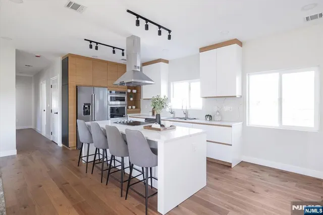 $1,185,000 | 27 Sullivan Drive, Emerson, NJ 07630