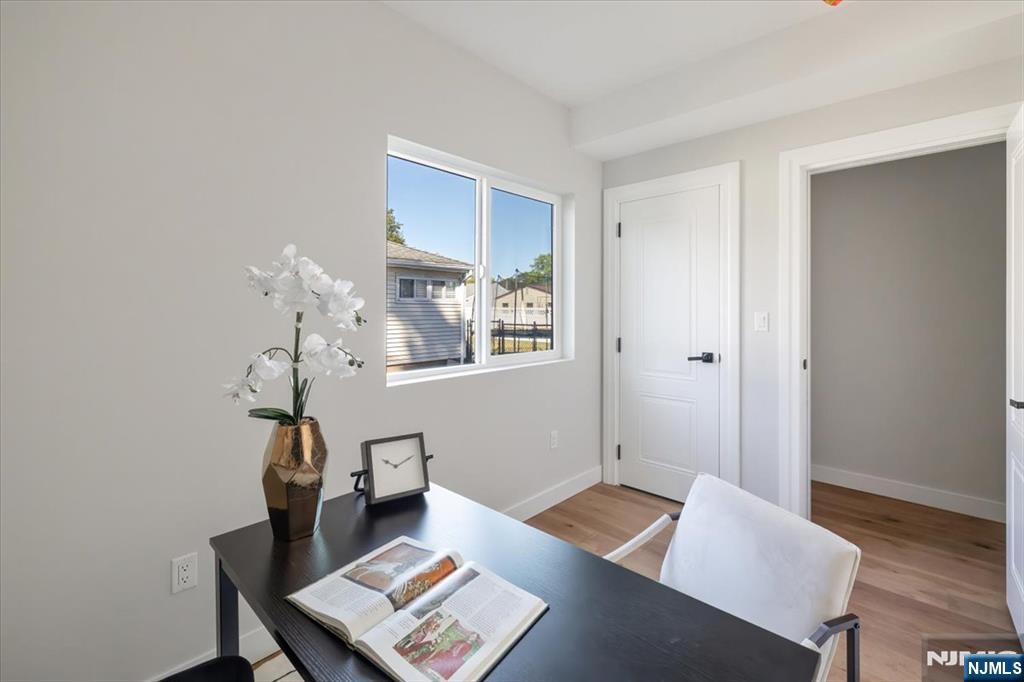 27 Sullivan Drive Emerson, NJ 07630 - Photo 18 of 47