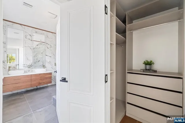 $1,185,000 | 27 Sullivan Drive, Emerson, NJ 07630