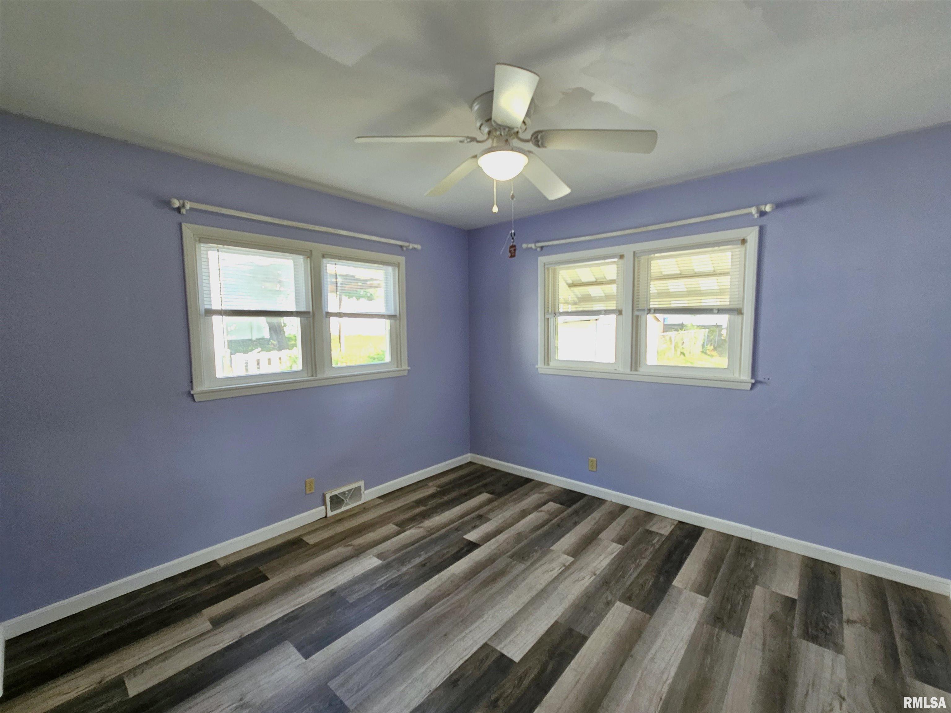 728 Osburn Avenue Springfield, IL 62702 - Photo 8 of 19
